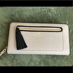 NWT Kate Spade Wallet
